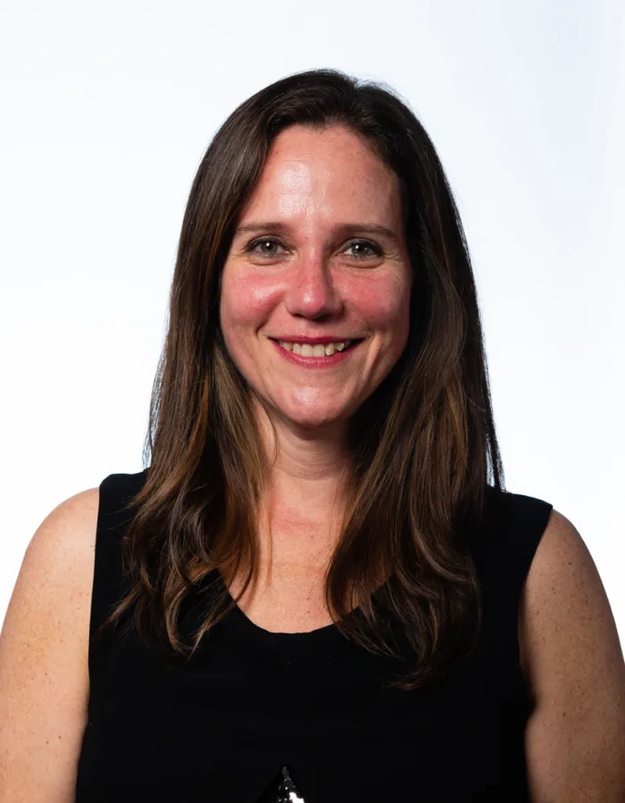 Headshot of Lorri Zelman